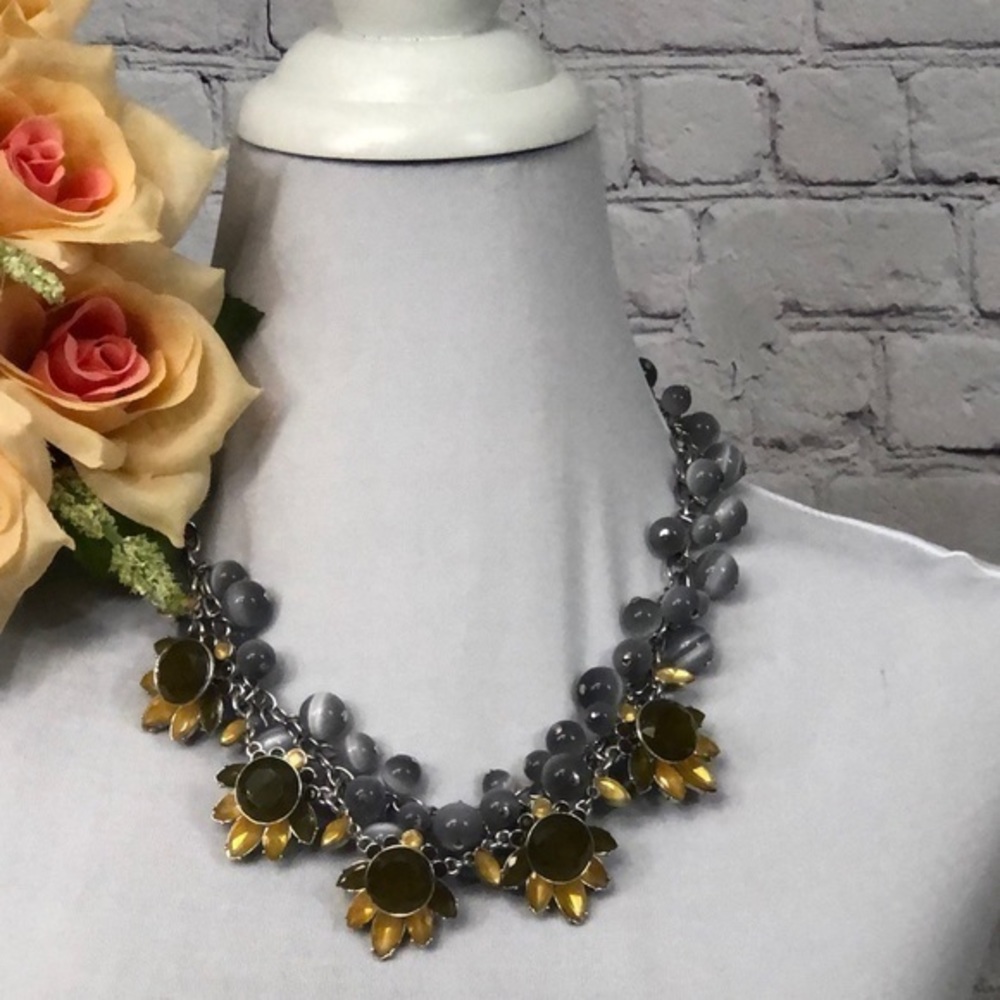 TALBOTS 18”GOLD FLORAL GRAY BEADS NECKLACE